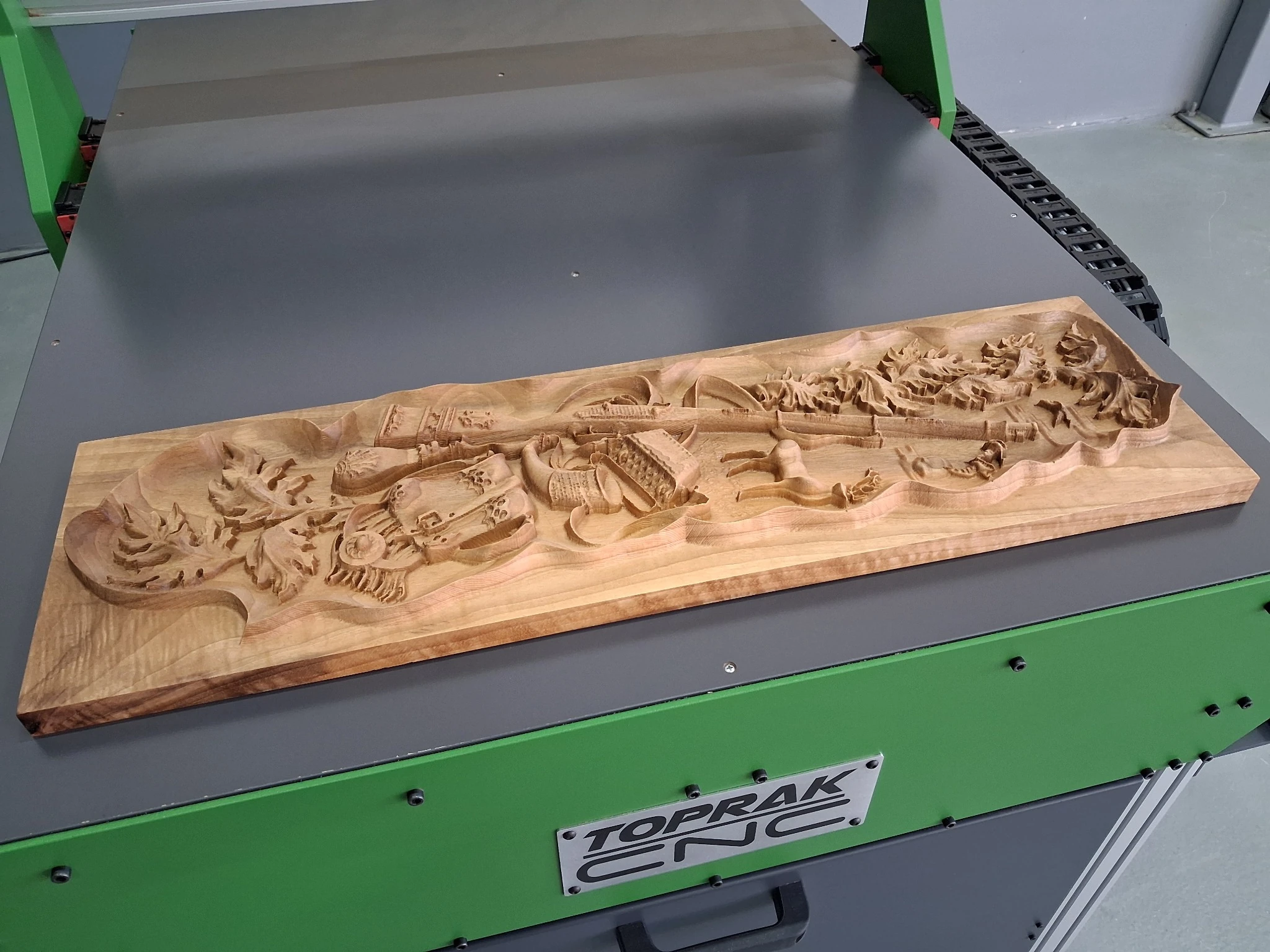 CNC router ile 3D ahşap oyma ve kabartma işleme örneği